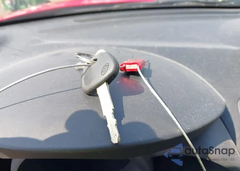 2013 Kia Soul z USA, uszkodzony, nr VIN KNDJT2A57D7626448